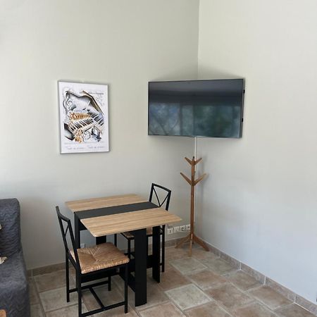 Gite La Maison Dans L'Olivette Oraison Exteriér fotografie